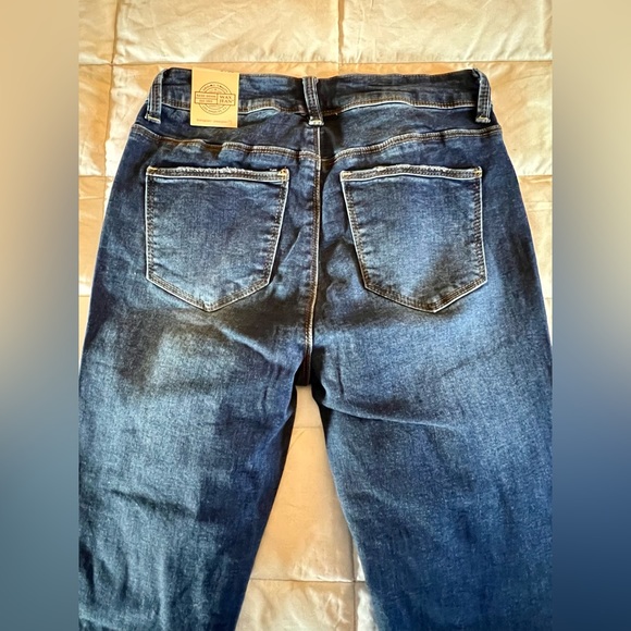 NWT Wax Jeans High waist skinny. Blue jeans junior size 3. Very stretchy. - Picture 5 of 8